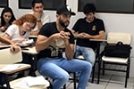 Estudante de Direito praticam argumentação